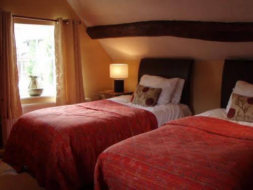 The Horse & Jockey Inn Knighton  Eksteriør bilde