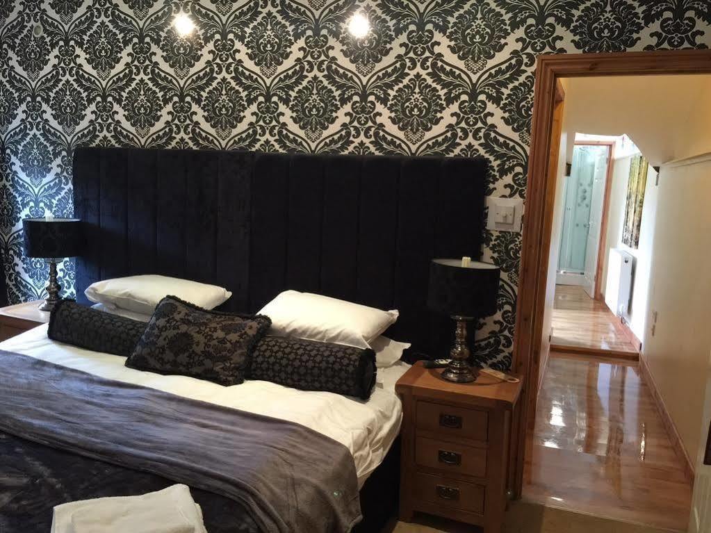 The Horse & Jockey Inn Knighton  Eksteriør bilde
