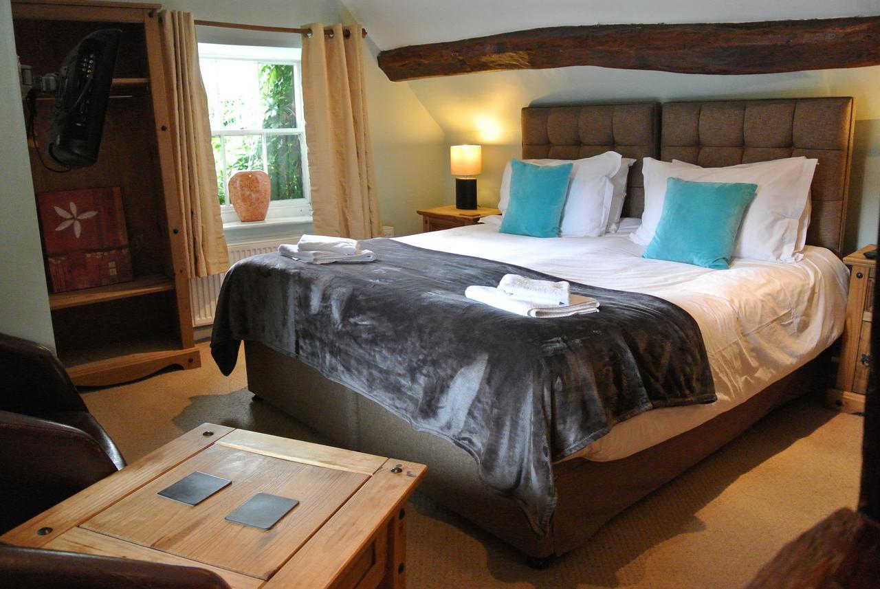 The Horse & Jockey Inn Knighton  Eksteriør bilde