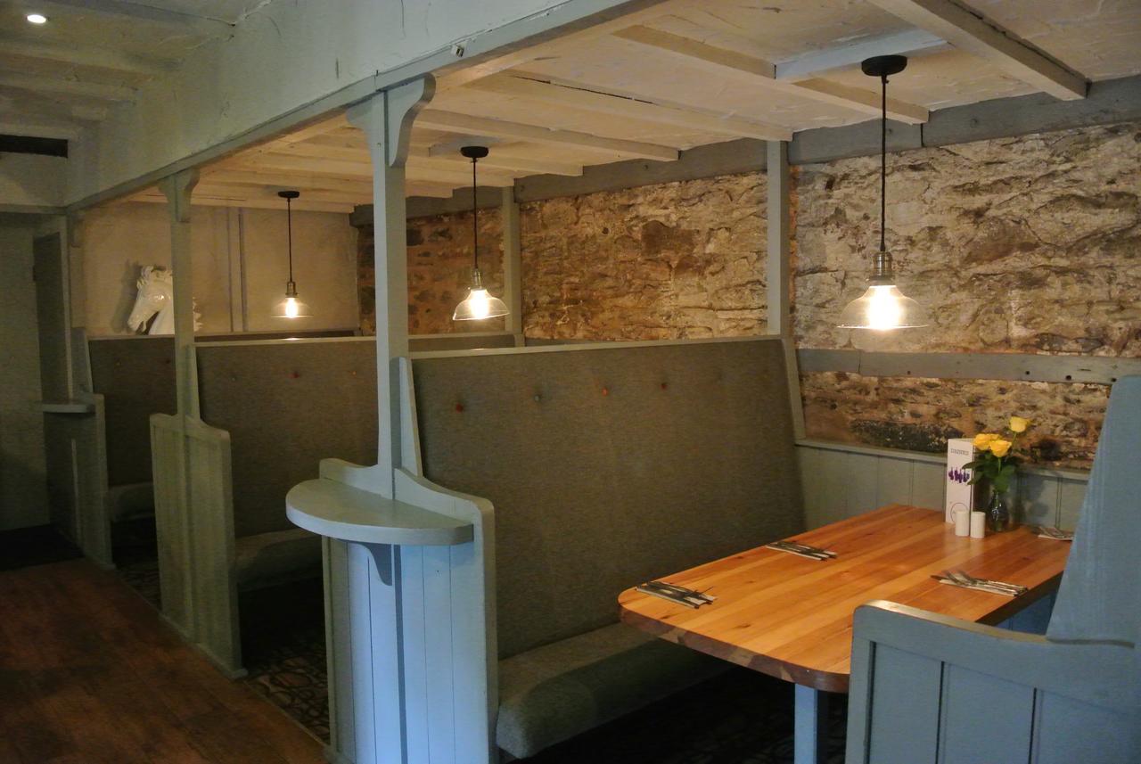 The Horse & Jockey Inn Knighton  Eksteriør bilde