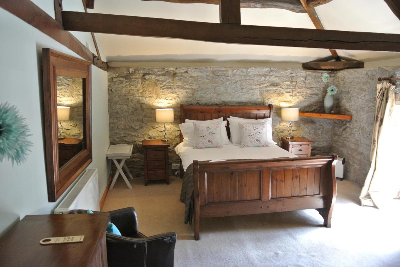 The Horse & Jockey Inn Knighton  Eksteriør bilde